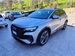 AUDI Q4 e-TRON Q4 40 e-tron Business Advanced