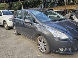 PEUGEOT 5008 2.0 HDi 150CV Tecno