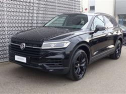 VOLKSWAGEN TOUAREG 3.0 V6 TDI SCR Black Style