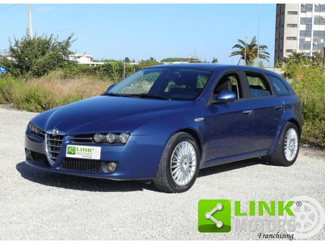 ALFA ROMEO 159 1.9 JTDm 16V Sportwagon Distinctive