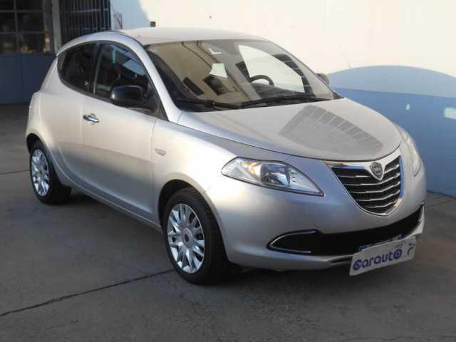 LANCIA YPSILON 3ª