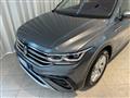 VOLKSWAGEN TIGUAN ALLSPACE 2.0 TDI DSG 4MOTION Elegance GANCIO 7P Matrix Navi