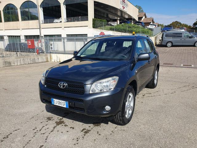 TOYOTA RAV4 2.2 D-4D 136 CV DPF Luxury