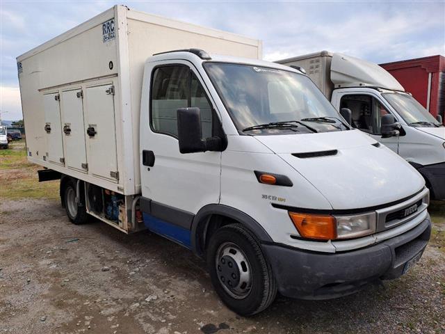 IVECO Daily 35C12 cella refrigerante Daily 29L12CP 2.3 Hpi TDI PC-TN Combi L