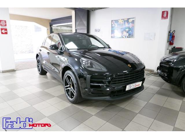 PORSCHE MACAN 2.0