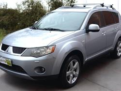 MITSUBISHI Outlander II 2007 2.0 di-d Instyle 7p.ti