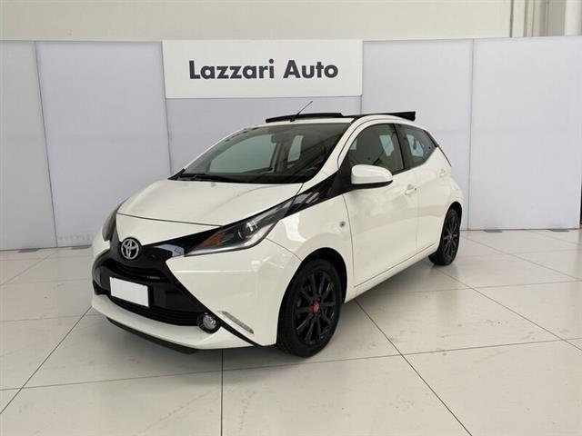 TOYOTA AYGO 1.0 VVT-i 69 CV 5 porte x-clusiv