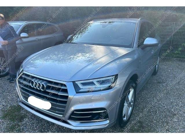 AUDI Q5 40 TDI quattro S tronic S line Plus