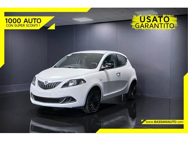 LANCIA YPSILON 1.0 FireFly 5 porte S&S Hybrid Ecochic Silver