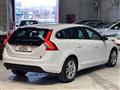 VOLVO V60 D4 AWD Geartronic Kinetic