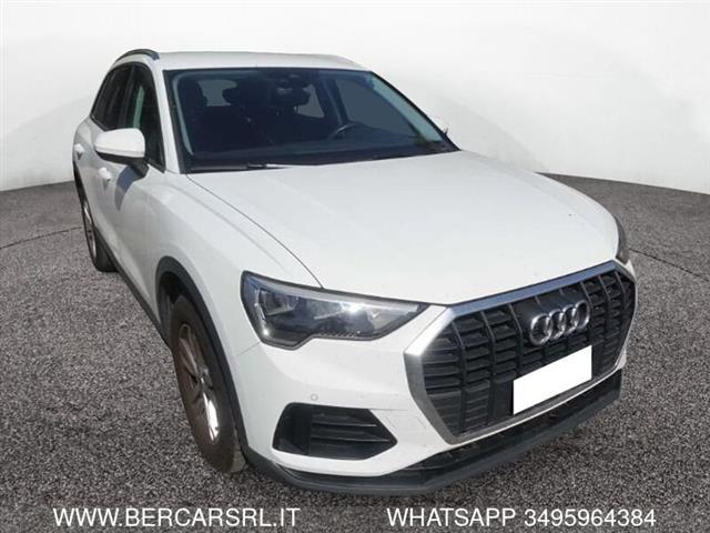 AUDI Q3 45 TFSI e S tronic Business