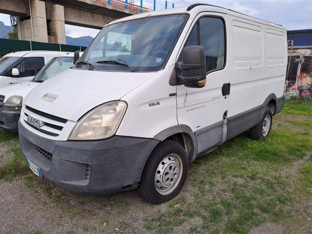 IVECO Daily 35S12 Furgone mini van Daily 35S12VP 2.3Hpi PL-TM Midivan Base