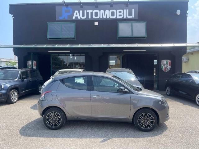 LANCIA Ypsilon 1.0 firefly hybrid Gold Plus s&s 70cv 5p.ti