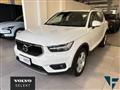 VOLVO XC40 T2 Momentum Pro