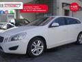 VOLVO V60 (2010) V60 D3 Summum