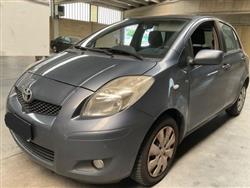 TOYOTA YARIS 1.3 5 porte