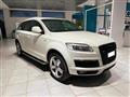 AUDI Q7 3.0 TDI  v6 240cv S-LINE