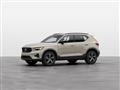 VOLVO XC40 B3 Mild Hybrid automatico Plus Dark - MY25