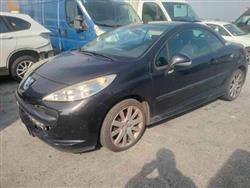 PEUGEOT 207 1.6 HDi 110CV CC Féline