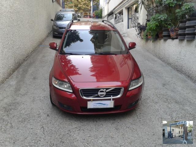 VOLVO V50 D2 R-design