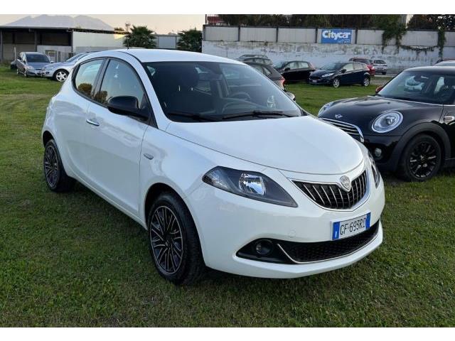 LANCIA YPSILON 1.0 FireFly 5 porte S&S Hybrid Ecochic Gold