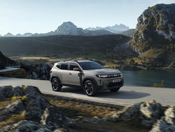 DACIA NEW DUSTER NUOVO Expression Hybrid 140