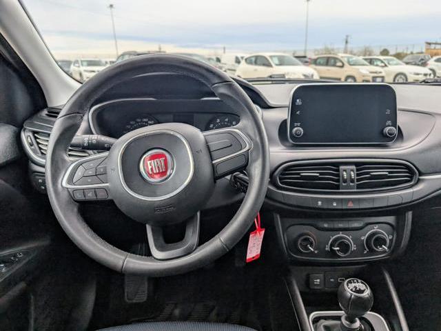 FIAT TIPO 1.4 5 porte Easy con CarPlay e Retrocamera