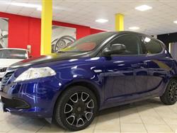 LANCIA YPSILON 1.2 69 CV 5 porte MOMO DESIGN GPL/BENZ