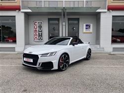 AUDI TT RS Roadster QUATTRO v.max 280km/h