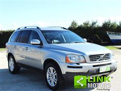 VOLVO XC90 2.4 D5 / Auto / AWD / Executive / Finanziabile