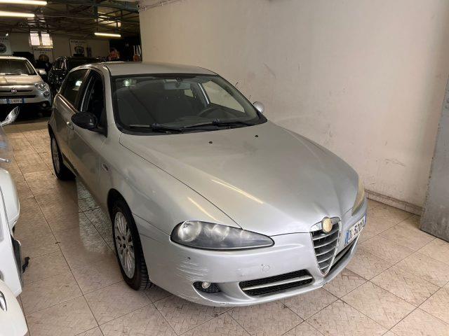 ALFA ROMEO 147 1.9 JTD (120) 5 porte Distinctive