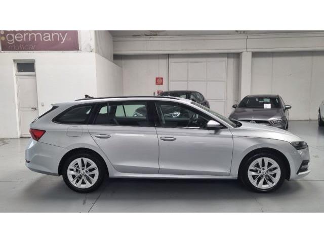 SKODA OCTAVIA WAGON 2.0 TDI EVO SCR Wagon Executive