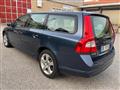 VOLVO V70 2.4 D5 AWD Summum