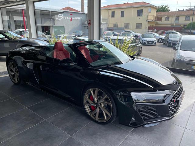 AUDI R8 Spyder V10 RWD S tronic performance SUB. LEASING