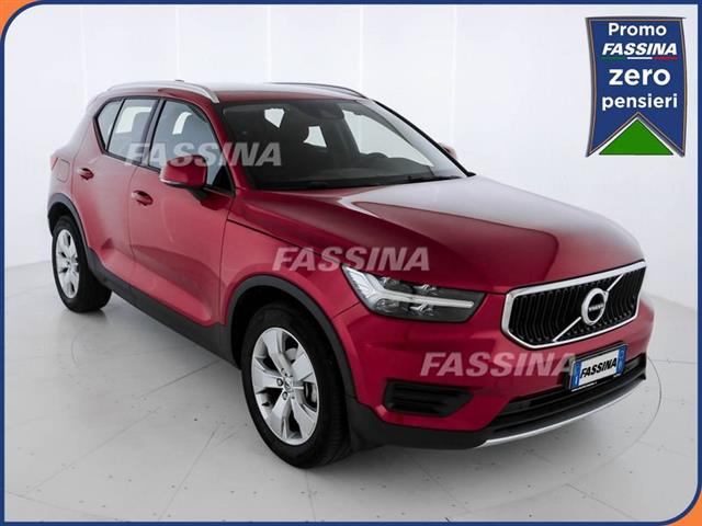 VOLVO XC40 T3 Momentum