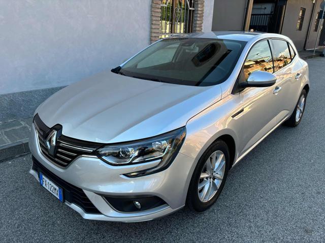 RENAULT MEGANE Blue dCi 115 CV INITIALE