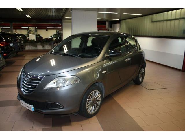 LANCIA YPSILON 1.2 69 CV 5 porte S&S Gold