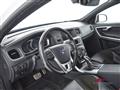 VOLVO V60 (2010) D2 Geartronic R-design  - AUTOCARRO N1