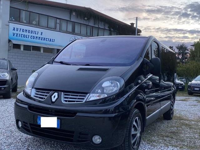 RENAULT TRAFIC T27 2.0 dCi/115 PC-TN Passenger Black Edition DPF