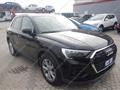 AUDI Q3 35 TDI quattro Business