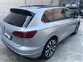 VOLKSWAGEN TOUAREG 3.0 V6 TDI  Elegance R-line TETTO PANORAMICO