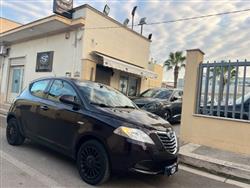 LANCIA YPSILON 1.2 69 CV Elefantino Rosa