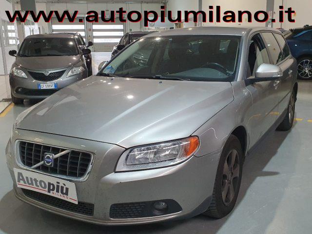 VOLVO V70 D3 Momentum