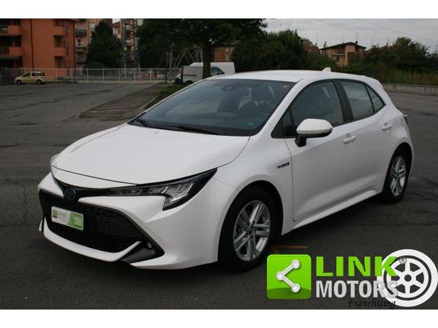 TOYOTA COROLLA 1.8 Hybrid Business