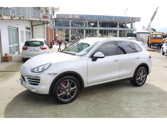 PORSCHE Cayenne 3.0 V6 tdi tiptronic Pari al nuovo