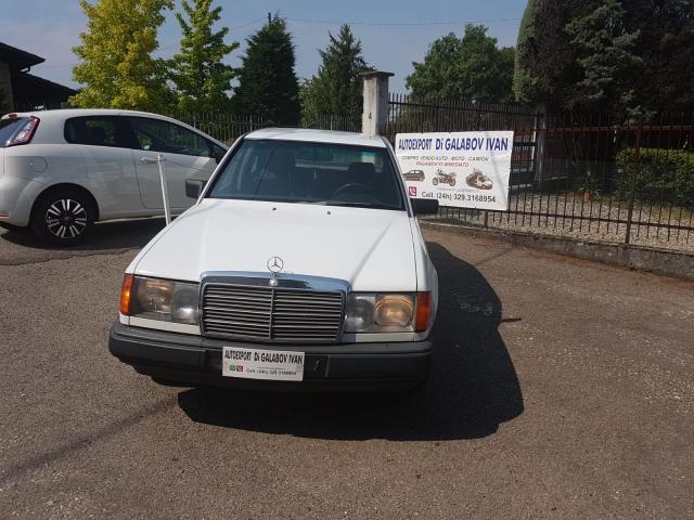 MERCEDES Classe E 124-250 D ANNO 1988