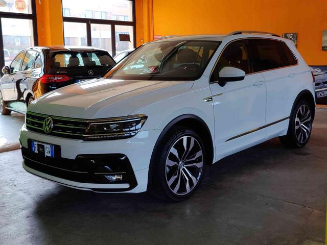 VOLKSWAGEN TIGUAN 2.0 TDI SCR DSG 4MOTION 2x R-LINE