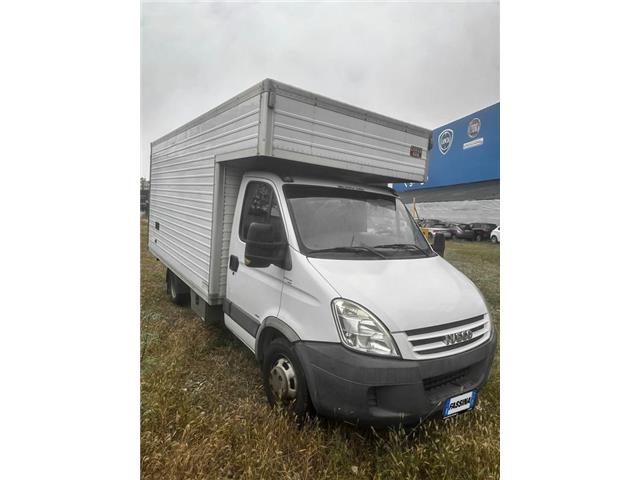 IVECO DAILY 35C12P 2.3 Hpi PC-RG Cabinato