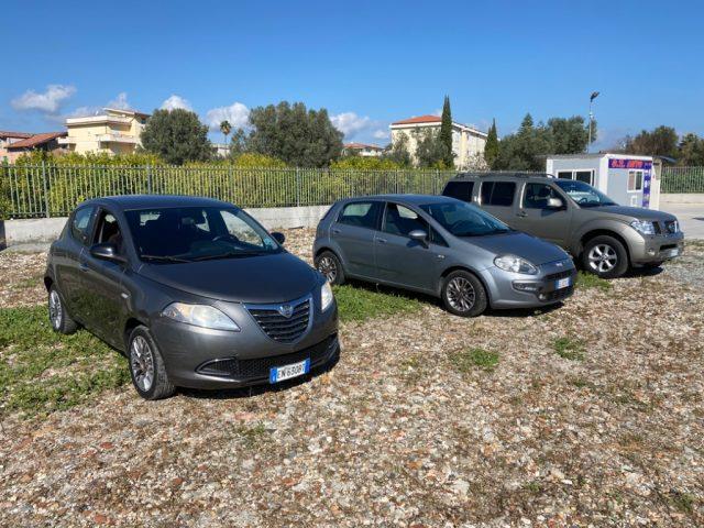 LANCIA YPSILON PACCHETTO 3 VEICOLI PER COMMERCIANTI