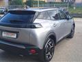 PEUGEOT 2008 BlueHDi 130 S&S EAT8 GT